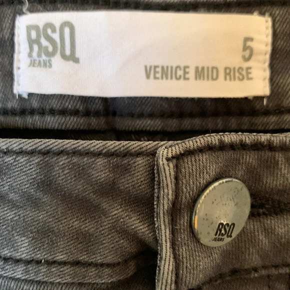 RSQ Distressed Black Denim Shorts - Picture 5 of 6